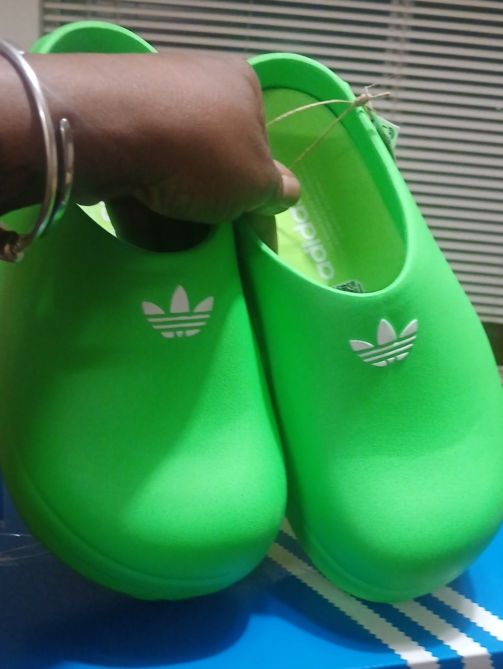 Adidas Clogs - Picture 4 of 15